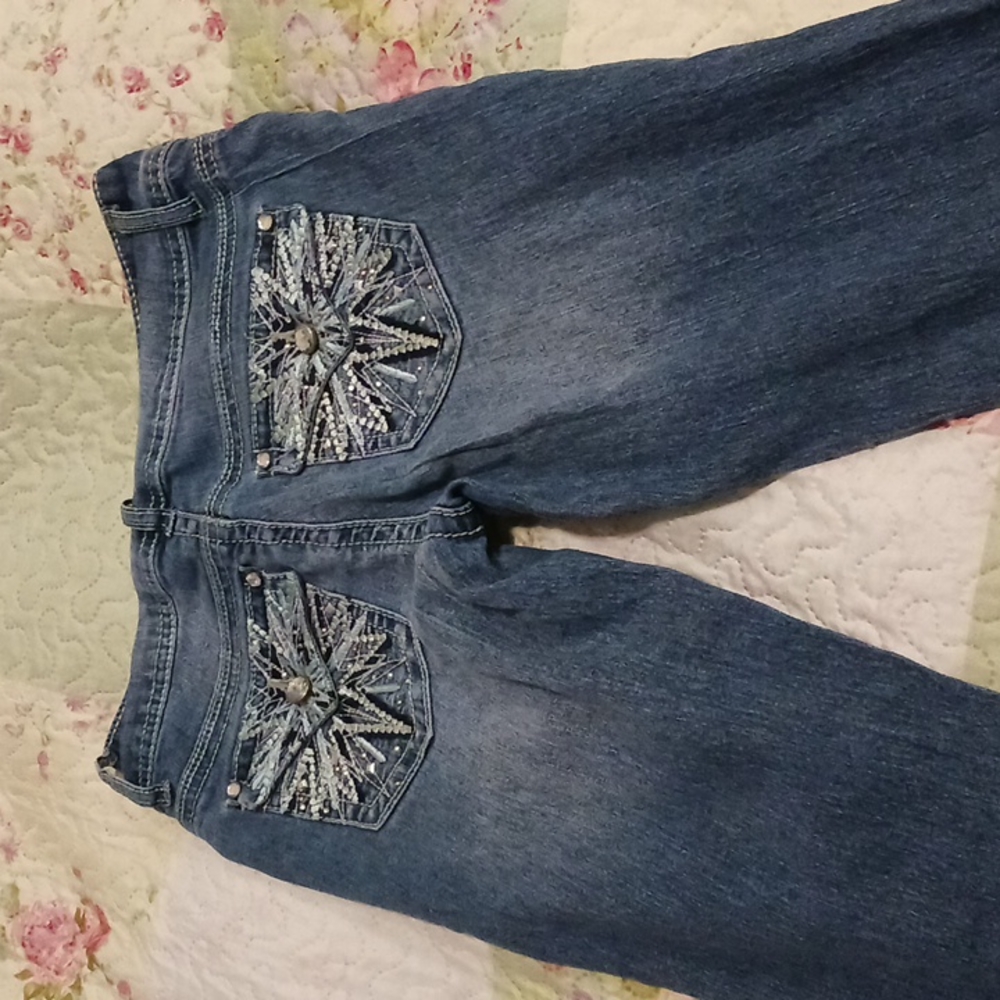 Jeans - Picture 2 of 3